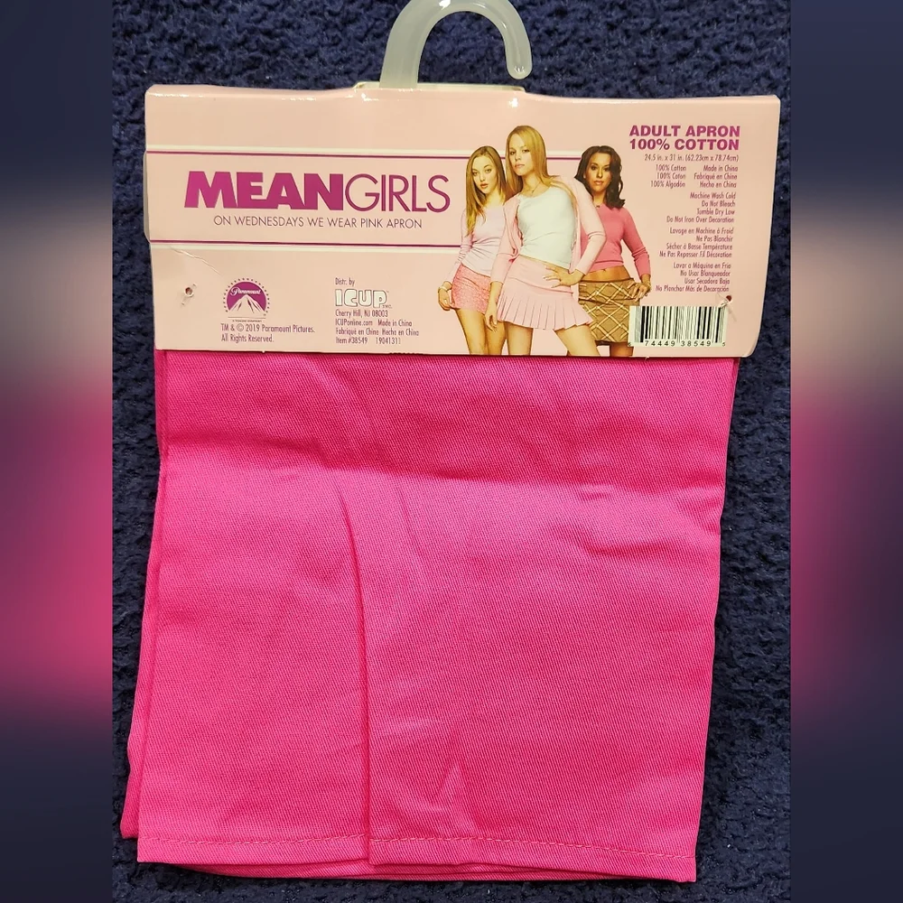 NWT Mean Girls adult pink apron